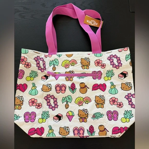 NEW aloha collection Hello Kitty day tripper tote bag - Picture 7 of 8